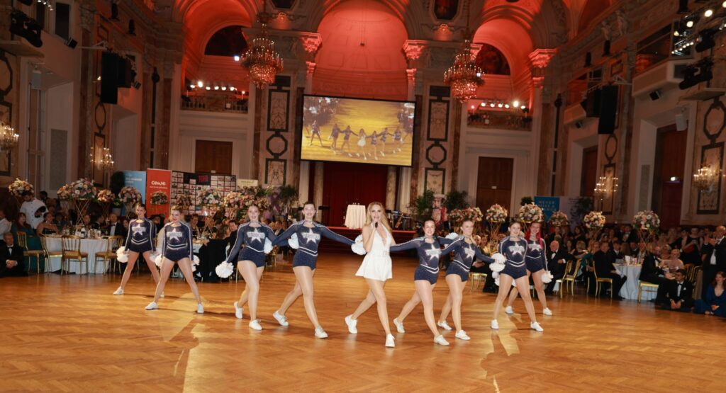 WhatsApp Image 2026 04 21 at 17.13.47 Beatrice Turin - Model, Sängerin & Moderatorin