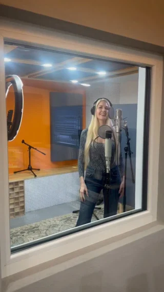 Instagram post from beatrice.turin. This post is in position 1.