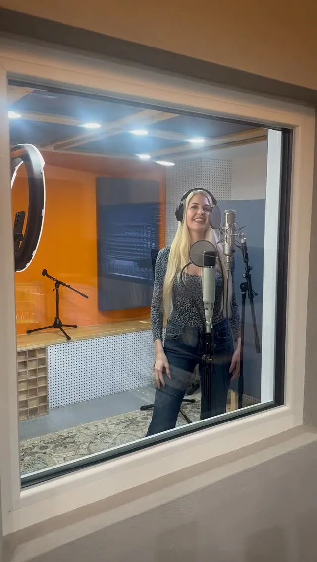 Instagram post from beatrice.turin. This post is in position 0.